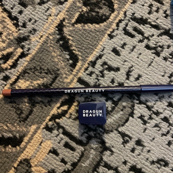 Dragun Beauty Lip Liner and Sharpener Combo NWT - Picture 4 of 4
